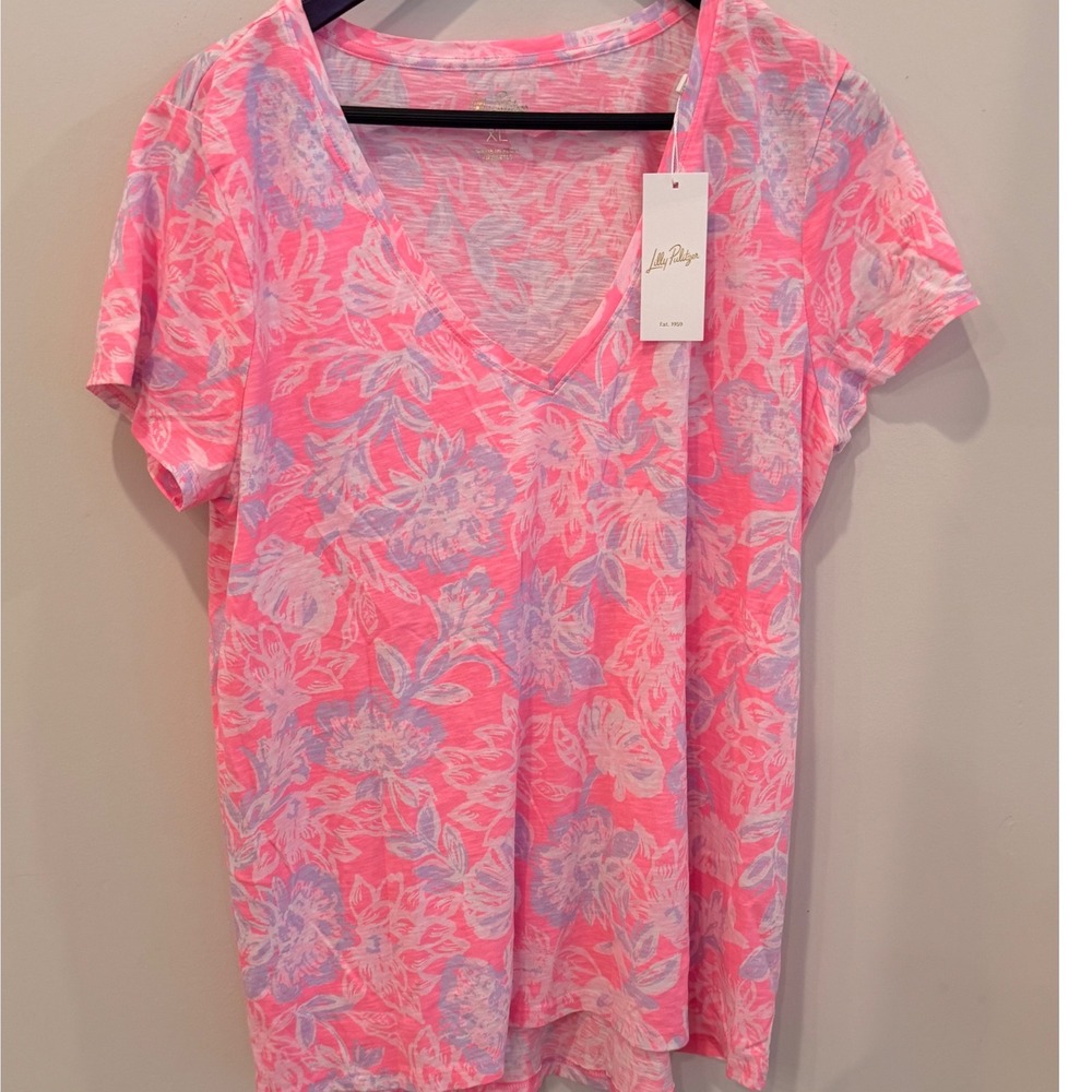 Lilly Pulitzer Etta V-Neck T-Shirt Rousseau Pink Zen Garden Floral XL 001504